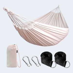 Hamaca de tela blanca con kit de instalación incluido: correas negras, mosquetones metálicos y bolsa de transporte.
